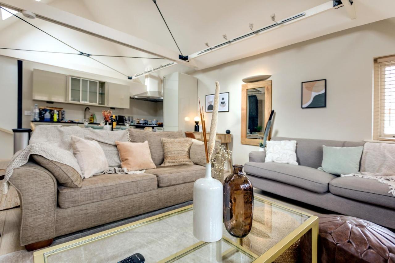 The Rafters - 2 Bedroom Apartment - Central Location - Vibrant Atmosphere Canterbury Kültér fotó