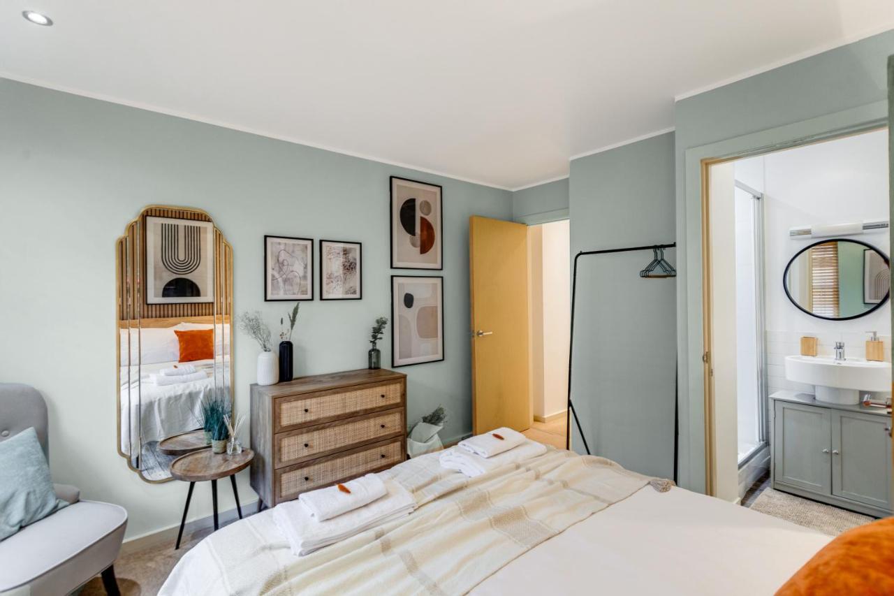 The Rafters - 2 Bedroom Apartment - Central Location - Vibrant Atmosphere Canterbury Kültér fotó