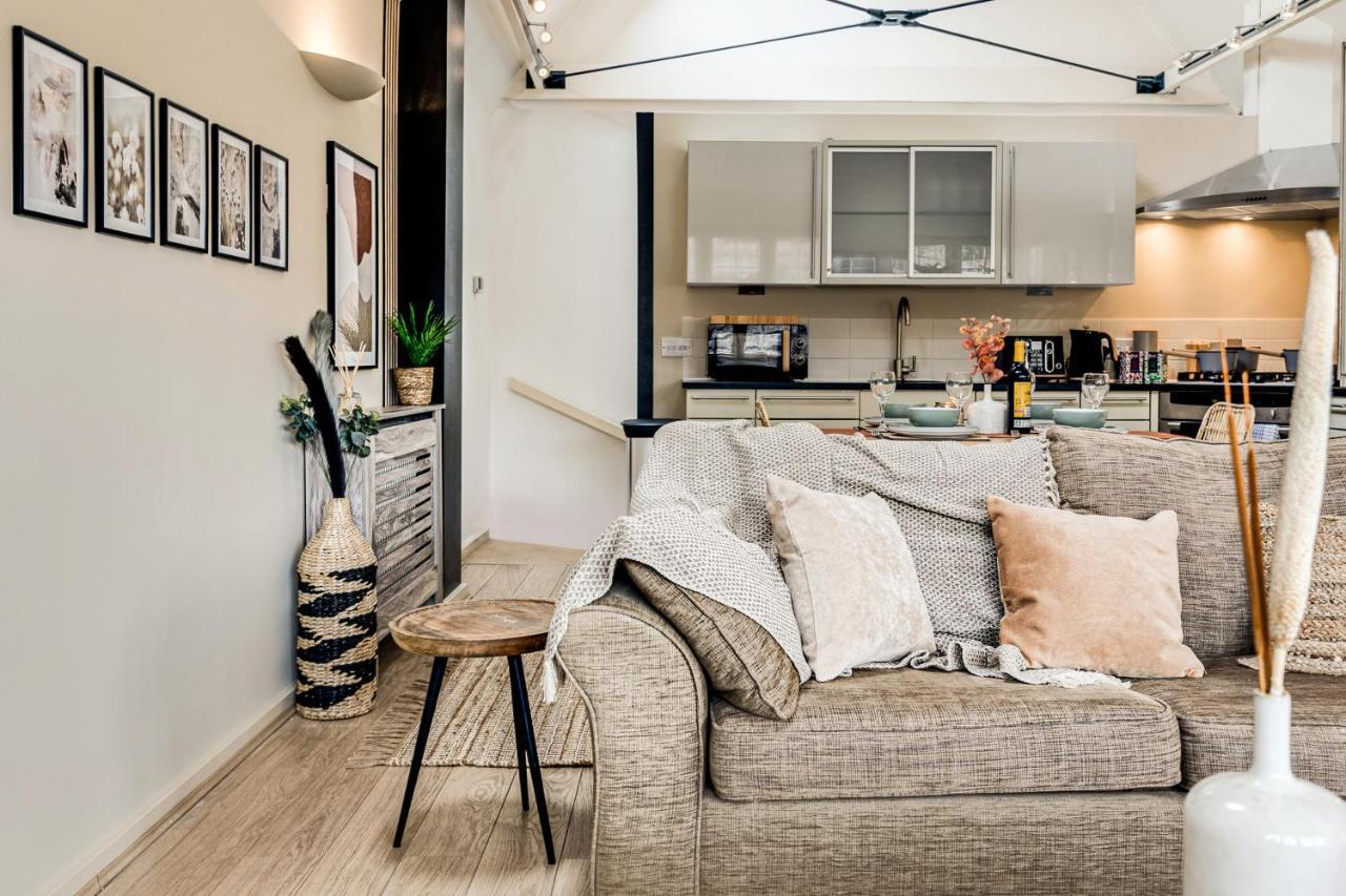 The Rafters - 2 Bedroom Apartment - Central Location - Vibrant Atmosphere Canterbury Kültér fotó